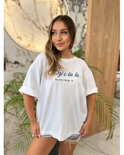 T-shirt oversize z napisem By o la la...! biały z denim
