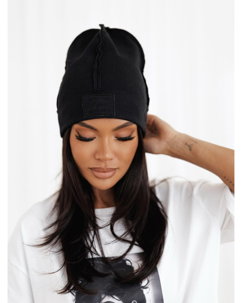 Czapka prążkowana z przeszyciem By o la la...! czarna