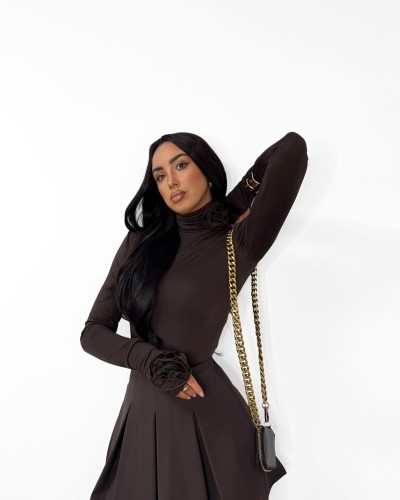 Golf z różami La Milla czekoladowy