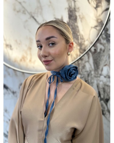 Róża na szyję By o la la...! niebieska