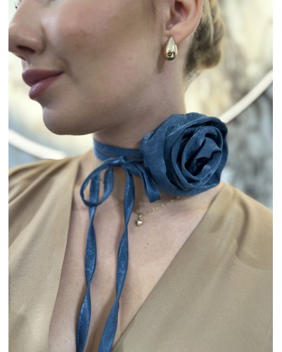 Róża na szyję By o la la...! niebieska
