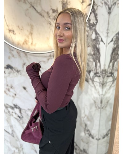 Basic prążkowany z różą na rękawie By o la la...! śliwkowy