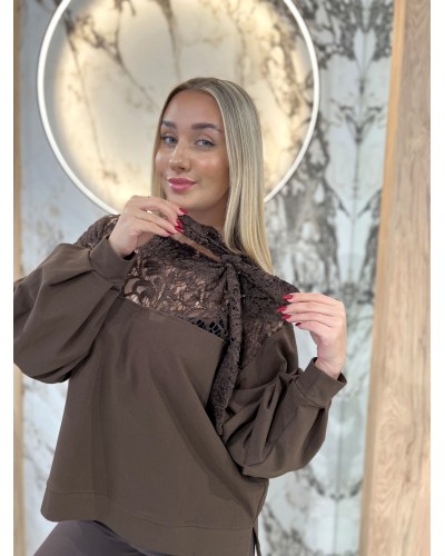 Bluza z koronkowym wiązaniem By o la la...! chocomus