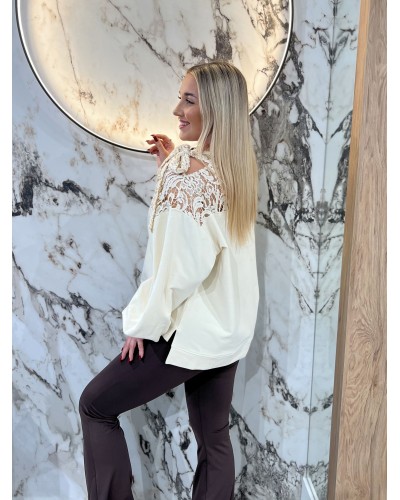 Bluza z koronkowym wiązaniem By o la la...! beżowa