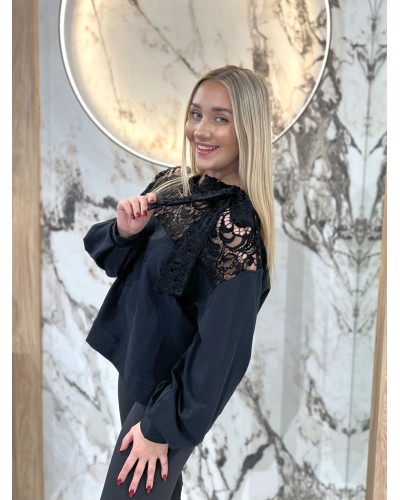 Bluza z koronkowym wiązaniem By o la la...! czarna
