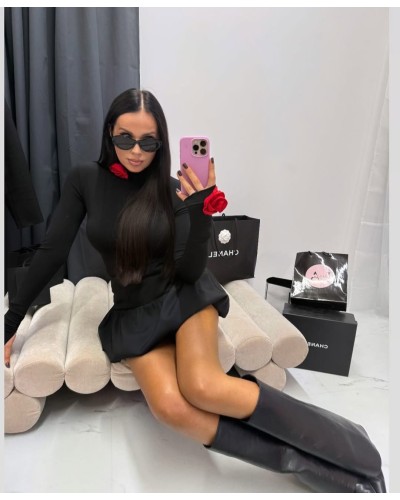 Golf z różami La Milla czarny z czerwonym