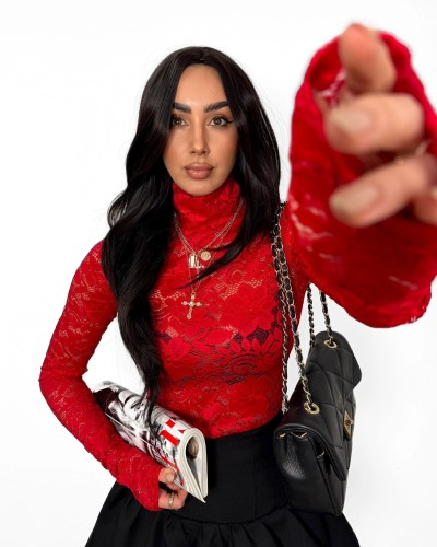 Koronkowy golf La Milla czerwony