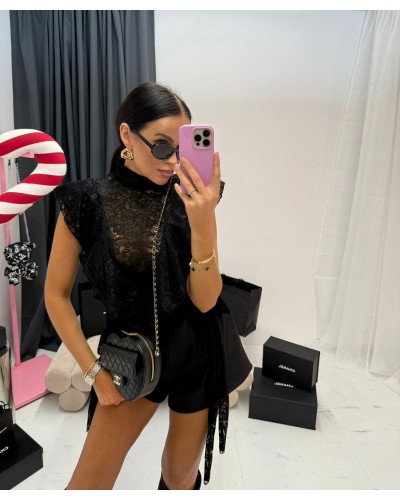 Koronkowa bluzka z falbanką La Milla czarna