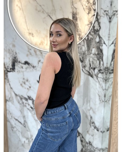 Bokserka z okrągłym dekoltem By o la la...! czarna