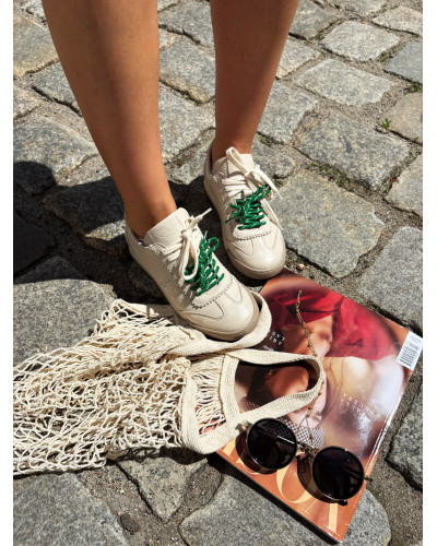 Sneakersy La Milla beżowe z zieloną sznurówką