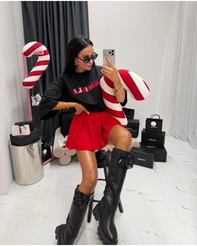 T-shirt z czerwonym napisem La Milla czarny