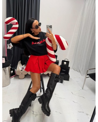 T-shirt z czerwonym napisem La Milla czarny