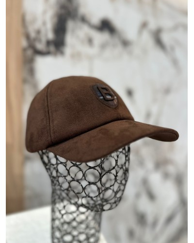 Czapka z daszkiem welurowa By o la la...! chocomus