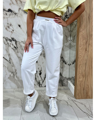 Spodnie dresowe z etykietą By o la la...! białe