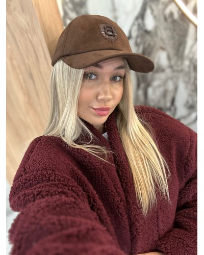 Czapka z daszkiem welurowa By o la la...! chocomus