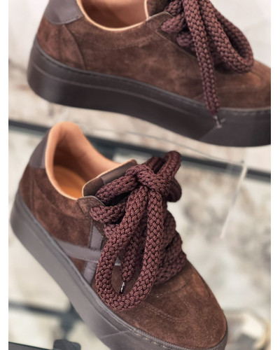 Sneakersy z plecioną sznurówką By o la la...! czekoladowe