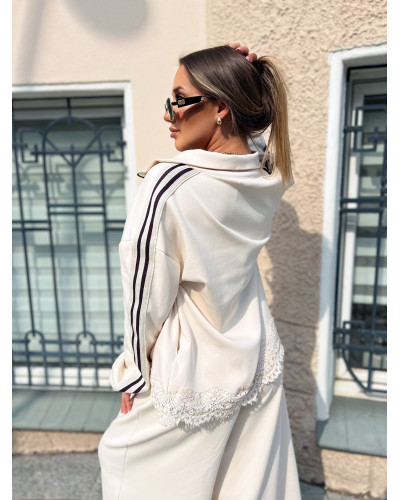 Bluza z koronkowym wykończeniem Belle beżowa