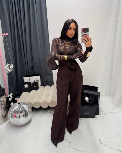 Spodnie materiałowe z różą La Milla czekoladowe