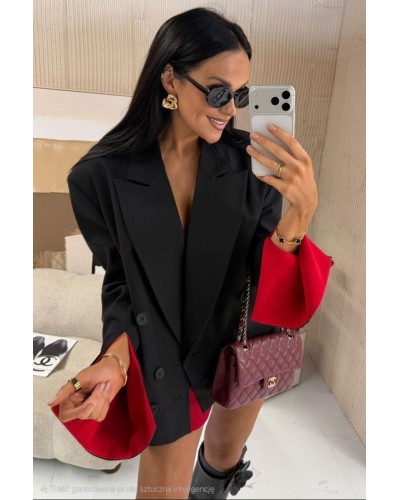 Marynarka z czerwonym mankietem La Milla czarna