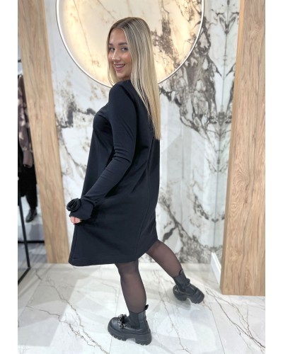 Sukienka z różyczkami na rękawach By o la la...! czarna