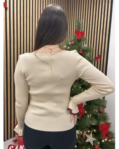 Prążkowany sweterek z różą beżowy