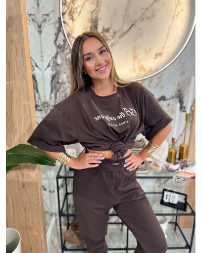 T-shirt wyszywanym napisem By o la la...! espresso