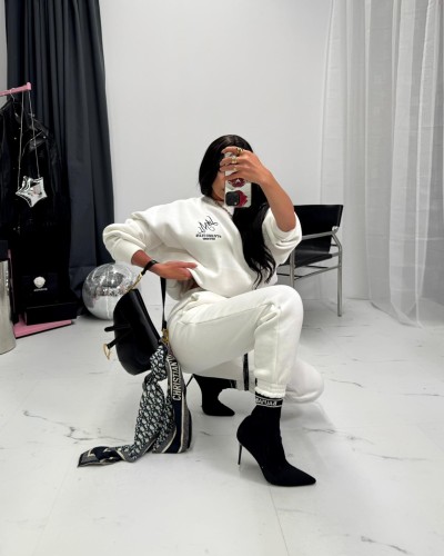 Spodnie dresowe ocieplane La Milla śmietankowe