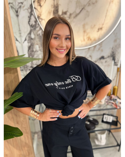 T-shirt wyszywanym napisem By o la la...! czarna