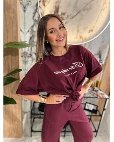 T-shirt wyszywanym napisem By o la la...! black cherry