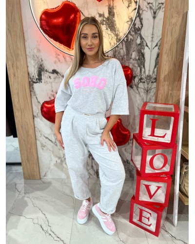 Spodnie dresowe z etykietą By o la la...! szary melanż