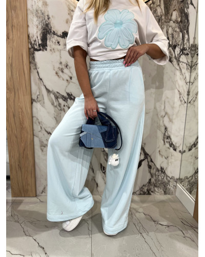 Spodnie dresowe z szeroką nogawką By o la la...! blue mint