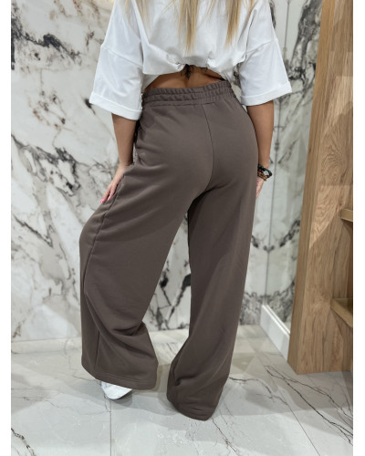 Spodnie dresowe z szeroką nogawką By o la la...! kakao