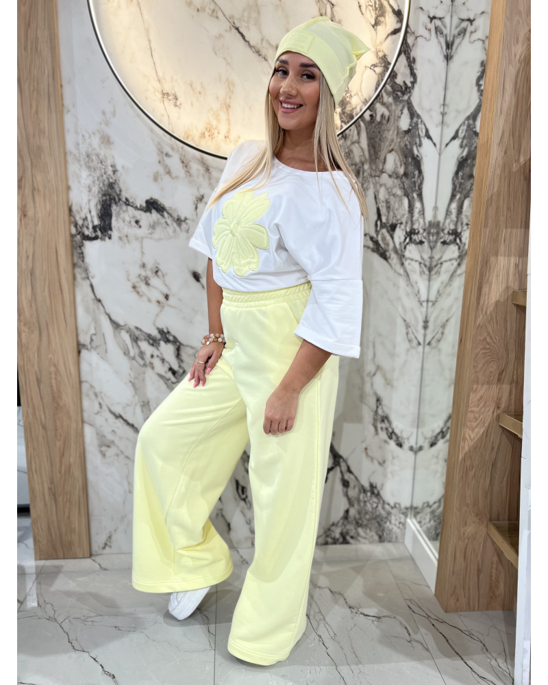 Spodnie dresowe z szeroką nogawką By o la la...! sunshine