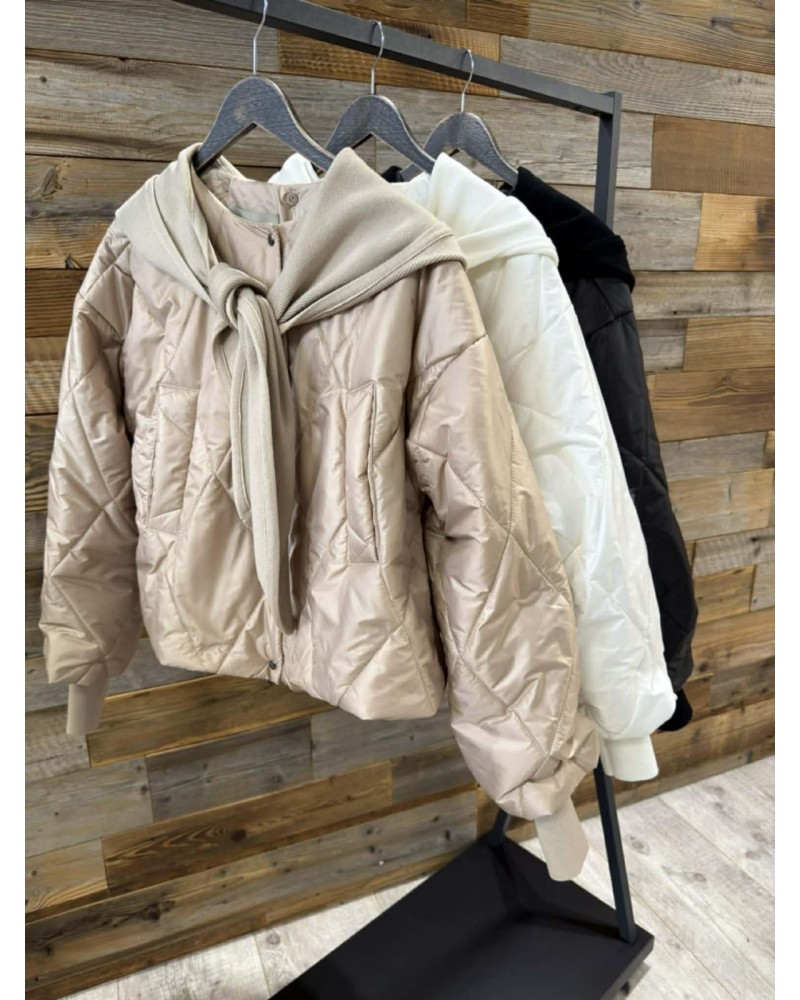 Kurtka pikowana z odpinanym dresowym kapturem By o la la...! nude