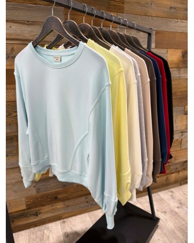 Bluza z przeszyciami By o la la...! czarna