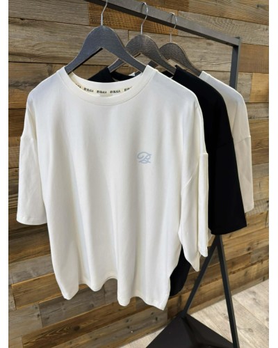 T-shirt z kwiatowym tyłem By o la la...! czarny