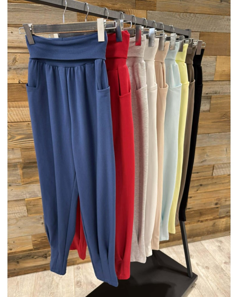 Spodnie dresowe z wywijaną gumką By o la la...! nude