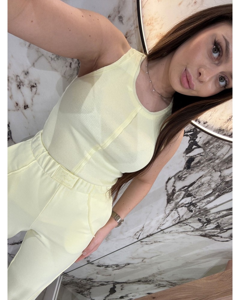 Spodnie dresowe z ozdobnym szwem By o la la...! sunshine