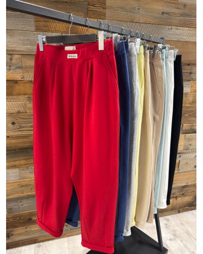 Spodnie dresowe z etykietą By o la la...! nude