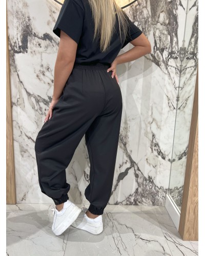 Eleganckie spodnie z medalikiem By o la la...! czarne