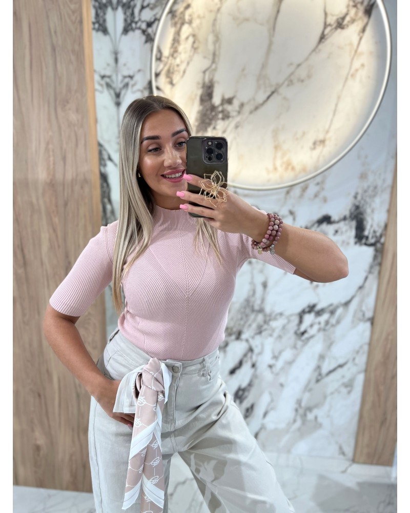 Półgolf prążkowany z krótkim rękawem By o la la...! pudrowy róż