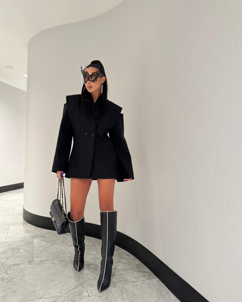 Marynarka z wyciętymi ramionami La Milla czarna