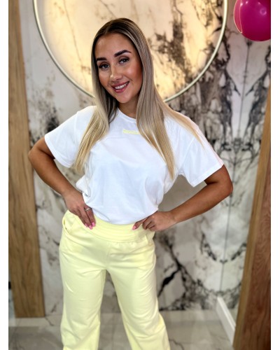 T-shirt z napisem By o la la...! biały z sunshine