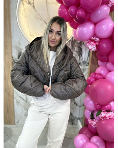 Pikowana kurtka z bufiastym rękawem By o la la...! kakao