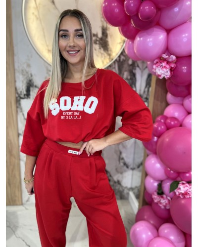 Spodnie dresowe z etykietą By o la la...! red kiss