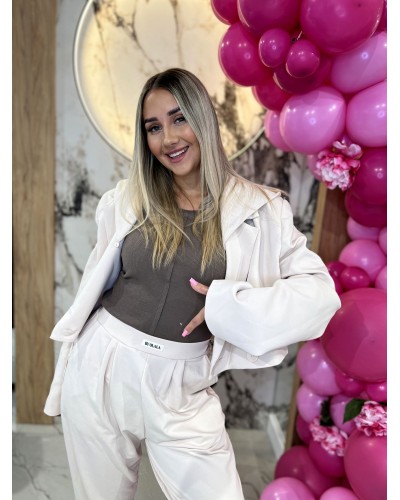 Spodnie dresowe z etykietą By o la la...! nude