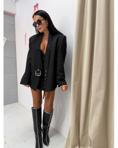 Marynarka z paskiem na kołnierzu La Milla czarna