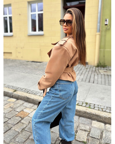 Krótki płaszcz wiązany EMO camel