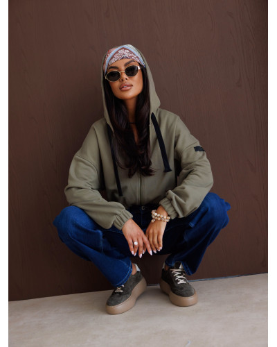 Bluza na zamek z naszywką By o la la...! olive