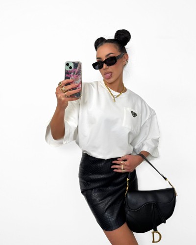 T-shirt oversize z logo na kieszonce La Milla ecru